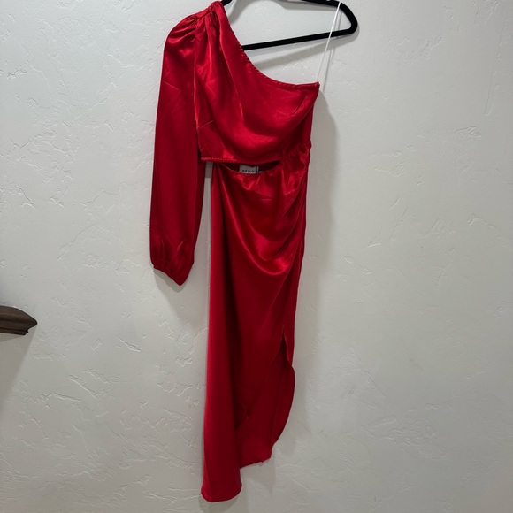 NWT Hello Molly Secret To Tell Satin Midi Dress Red Valentine Cutout Women's 2 - Picture 4 of 16